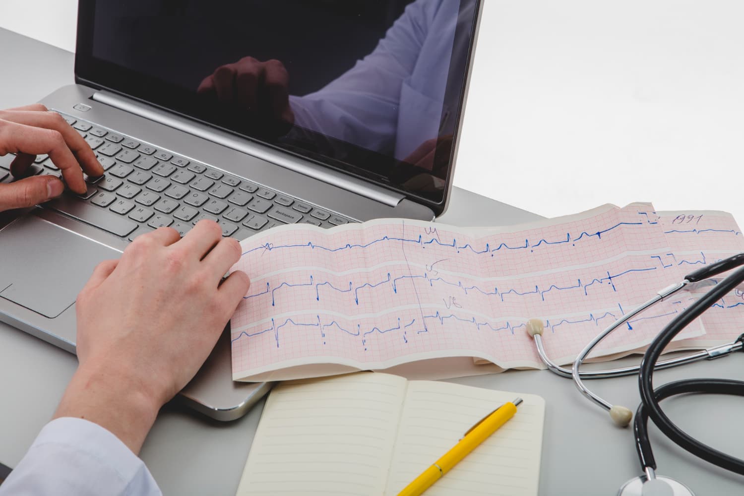 Read more about the article Taller exploració cardiològica en competències infermeres (4h)